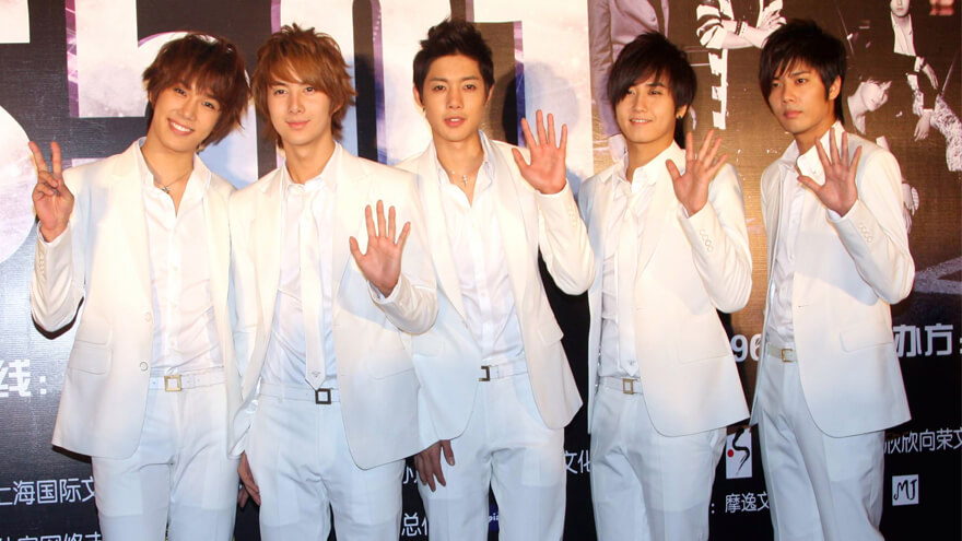 SS501 was quickly considered as a monster rookie during their debuts